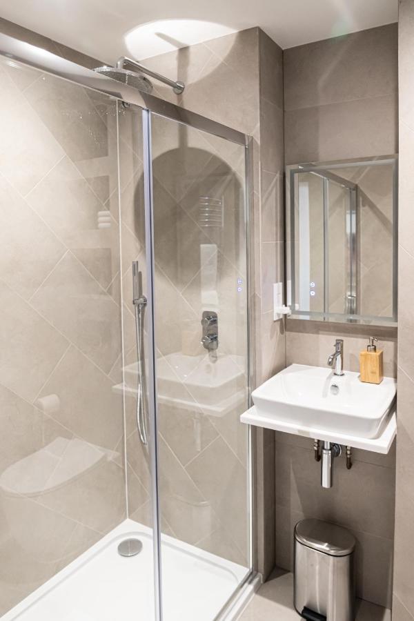 Amazing New Spacious Apartment In Se1 London Exterior photo